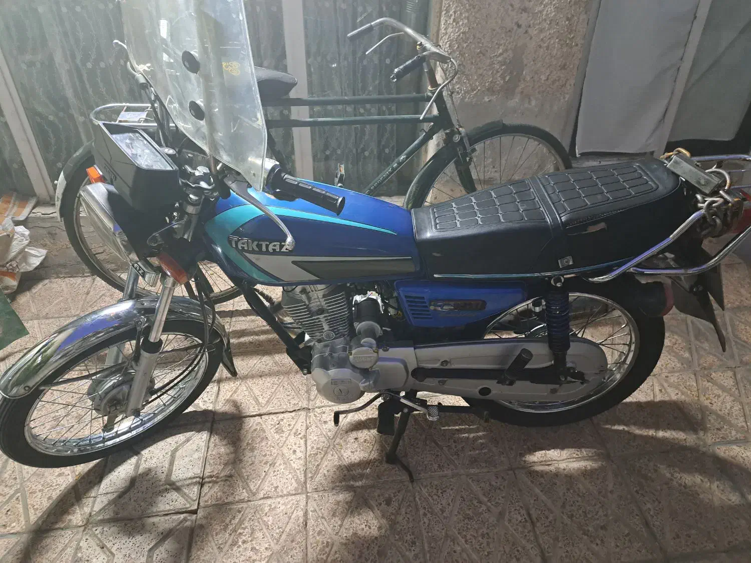 هندا۱۴۰۱|موتورسیکلت|مشهد, چهنو|دیوار