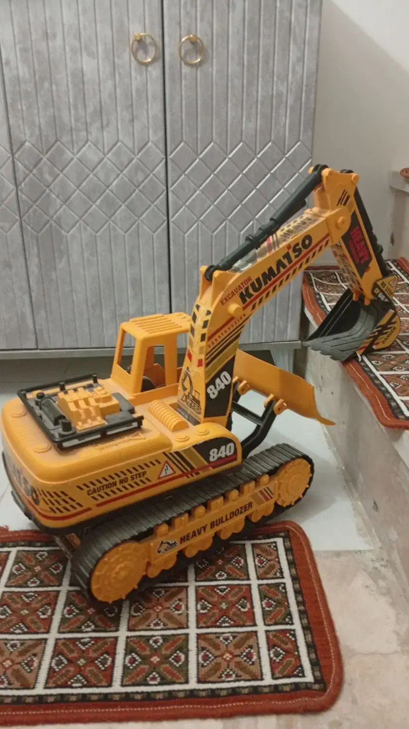 جرثقیل|اسباب‌‌بازی|خمین, |دیوار