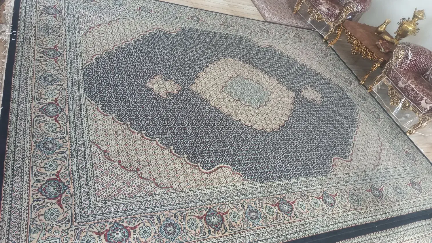 فرش|فرش|مشگین شهر, |دیوار