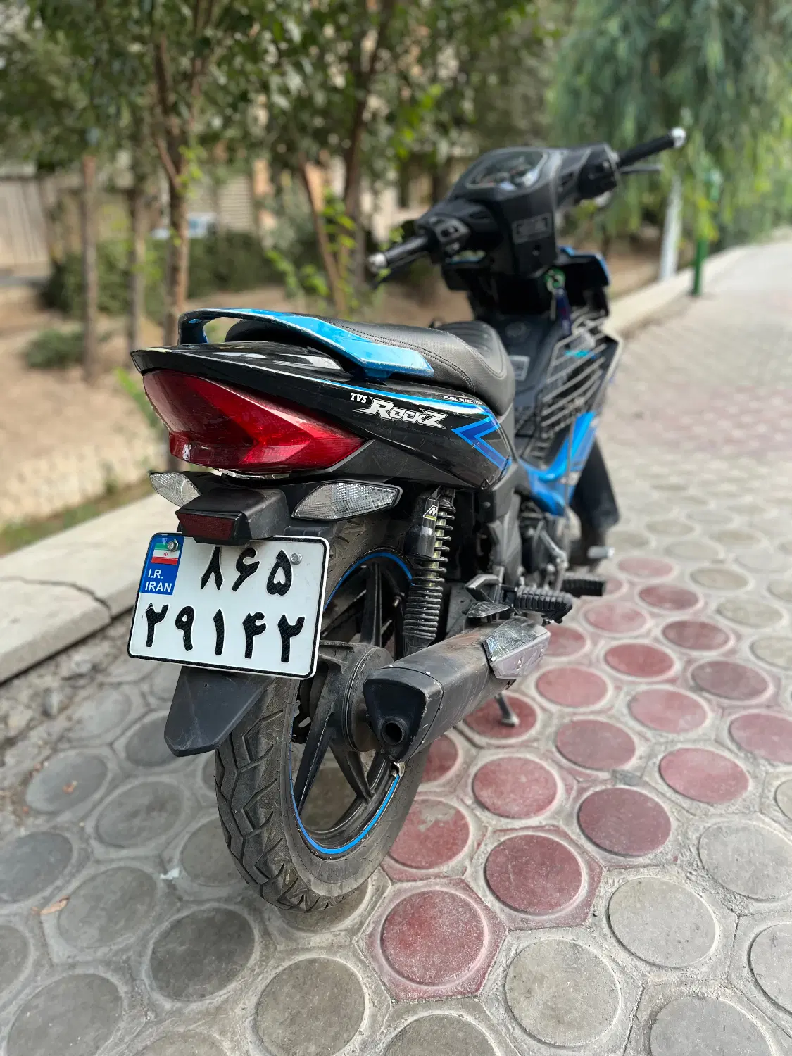 Tvs rocks 98|موتورسیکلت|اصفهان, احمدآباد|دیوار