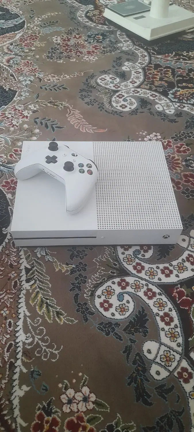 Xbox One S|کنسول، بازی ویدئویی و آنلاین|اصفهان, شیخ اشراق|دیوار