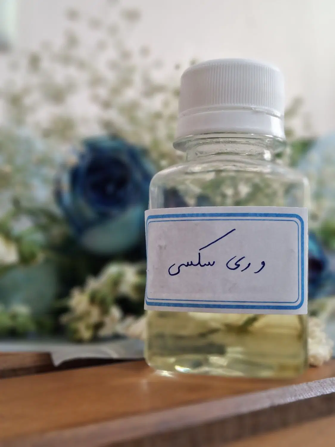 عطر|آرایشی، بهداشتی، درمانی|نیشابور, مدرس|دیوار