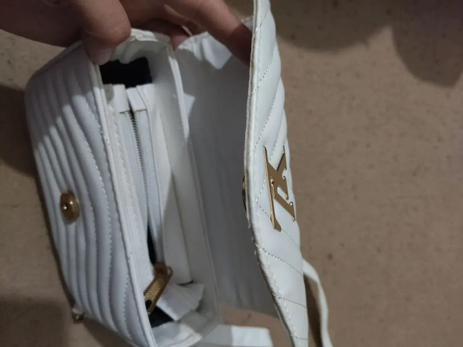 کیف نو نو|کیف، کفش، کمربند|نیشابور, سرآب کوشک|دیوار