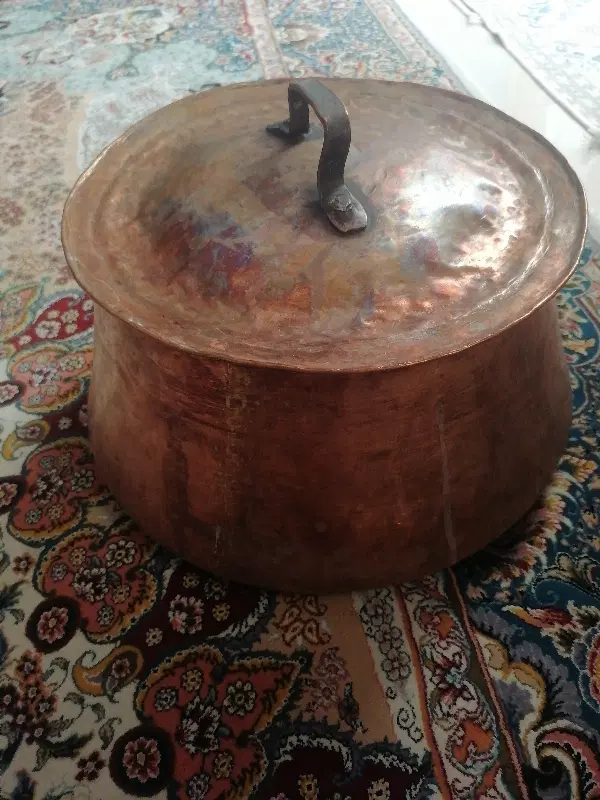 دیگ مسی|ظروف پخت‌وپز|بابل, |دیوار