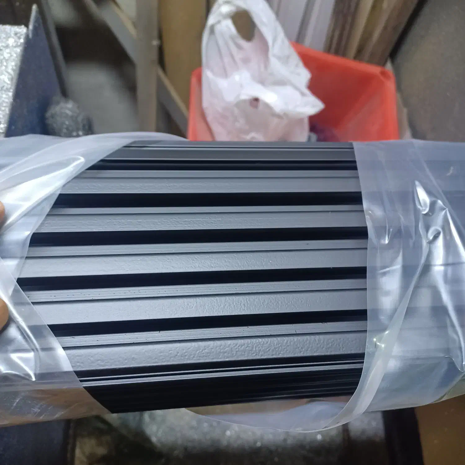 آلومینیوم شیاردار رگال لوازم جانبی|فروشگاه و مغازه|تهران, حسنآباد|دیوار