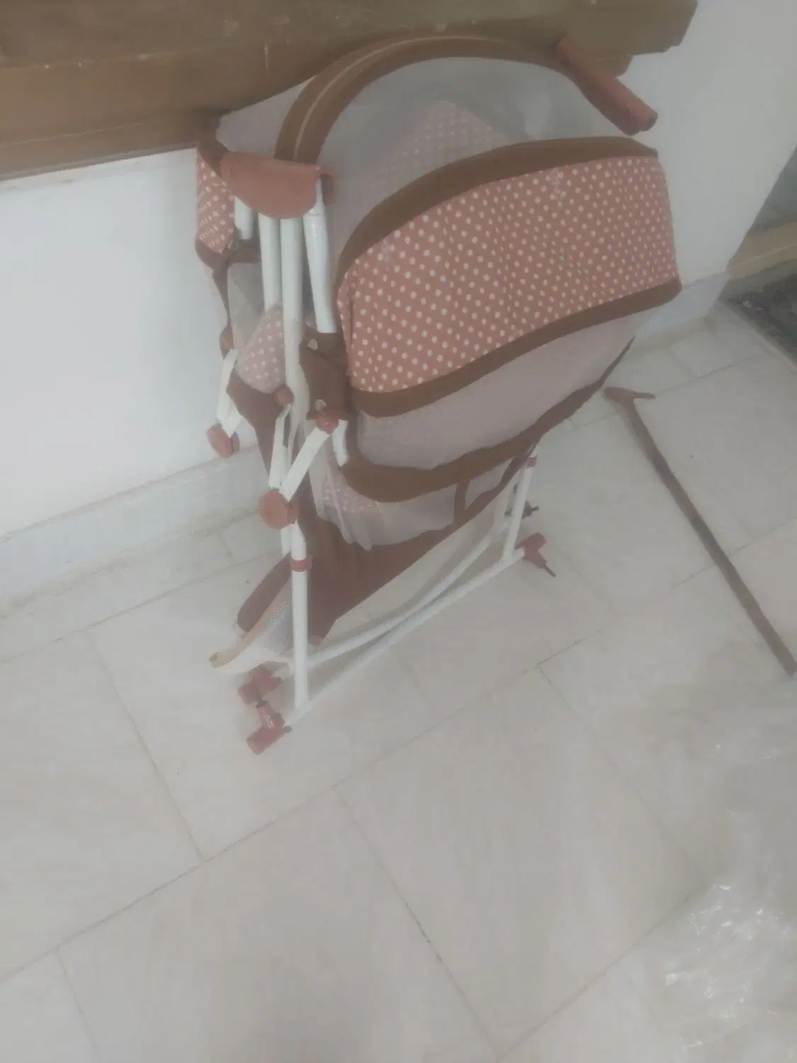 گهواره|تخت و صندلی بچه|گرگان, |دیوار