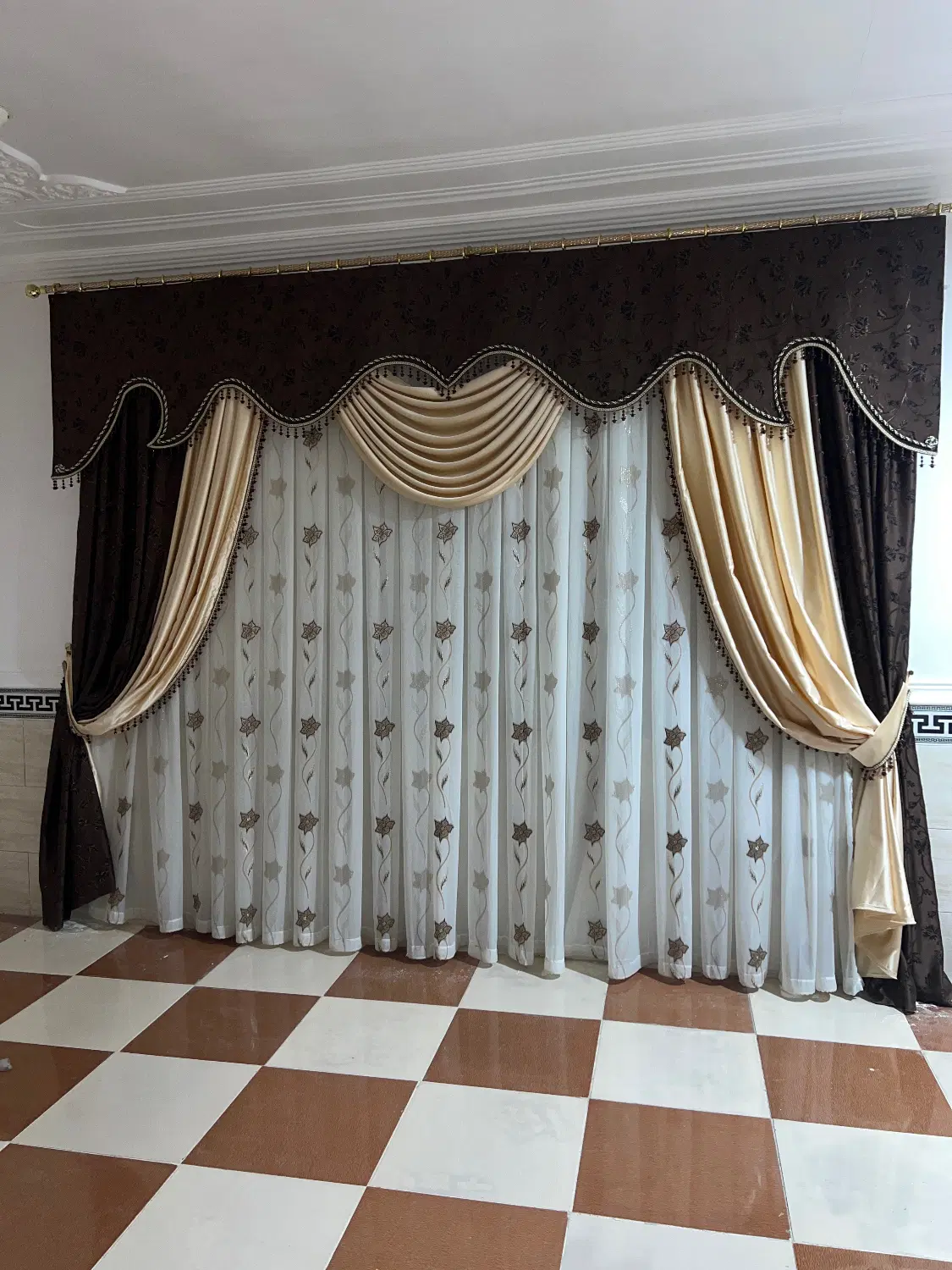 پرده|پرده، رانر، رومیزی|دوگنبدان, |دیوار