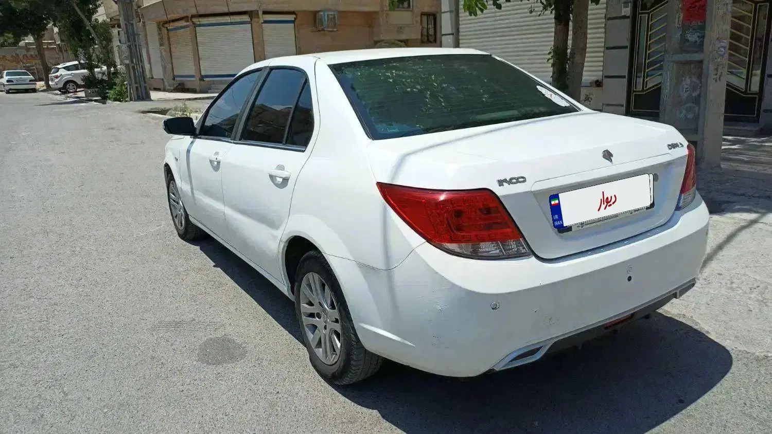 دنا ۹۴|خودرو سواری و وانت|تهران, درختی|دیوار