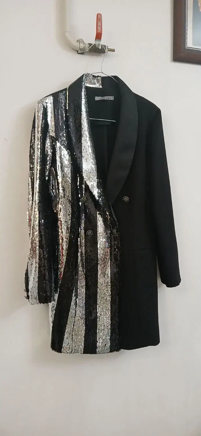 کت  مجلسی|لباس|بروجرد, |دیوار