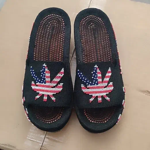 دمپایی|کیف، کفش، کمربند|ایلام, |دیوار