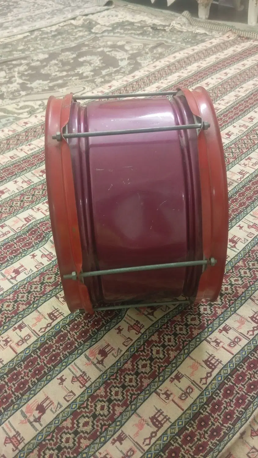 طبل|درام و پرکاشن|شهر ری, عباس‌آباد|دیوار