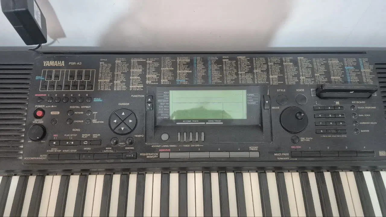 اُرگ YAMAHA|پیانو، کیبورد، آکاردئون|زرند, |دیوار