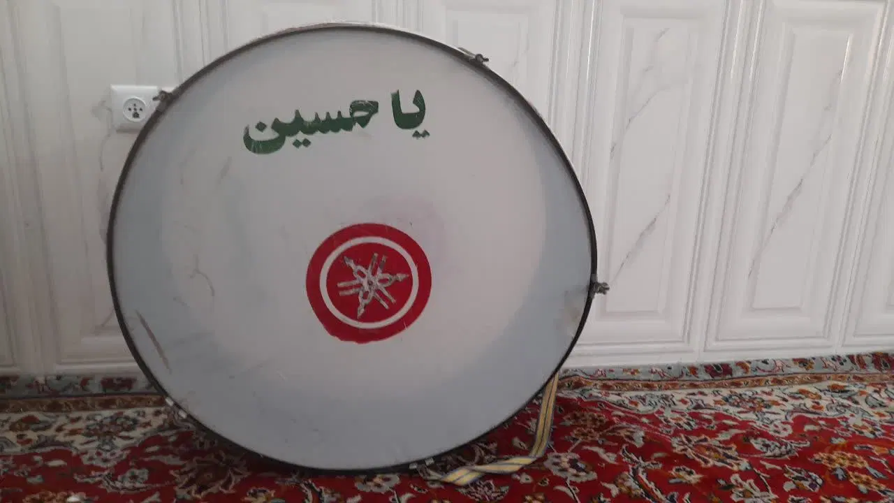 طبل|درام و پرکاشن|کاشان, مزرعه نو|دیوار