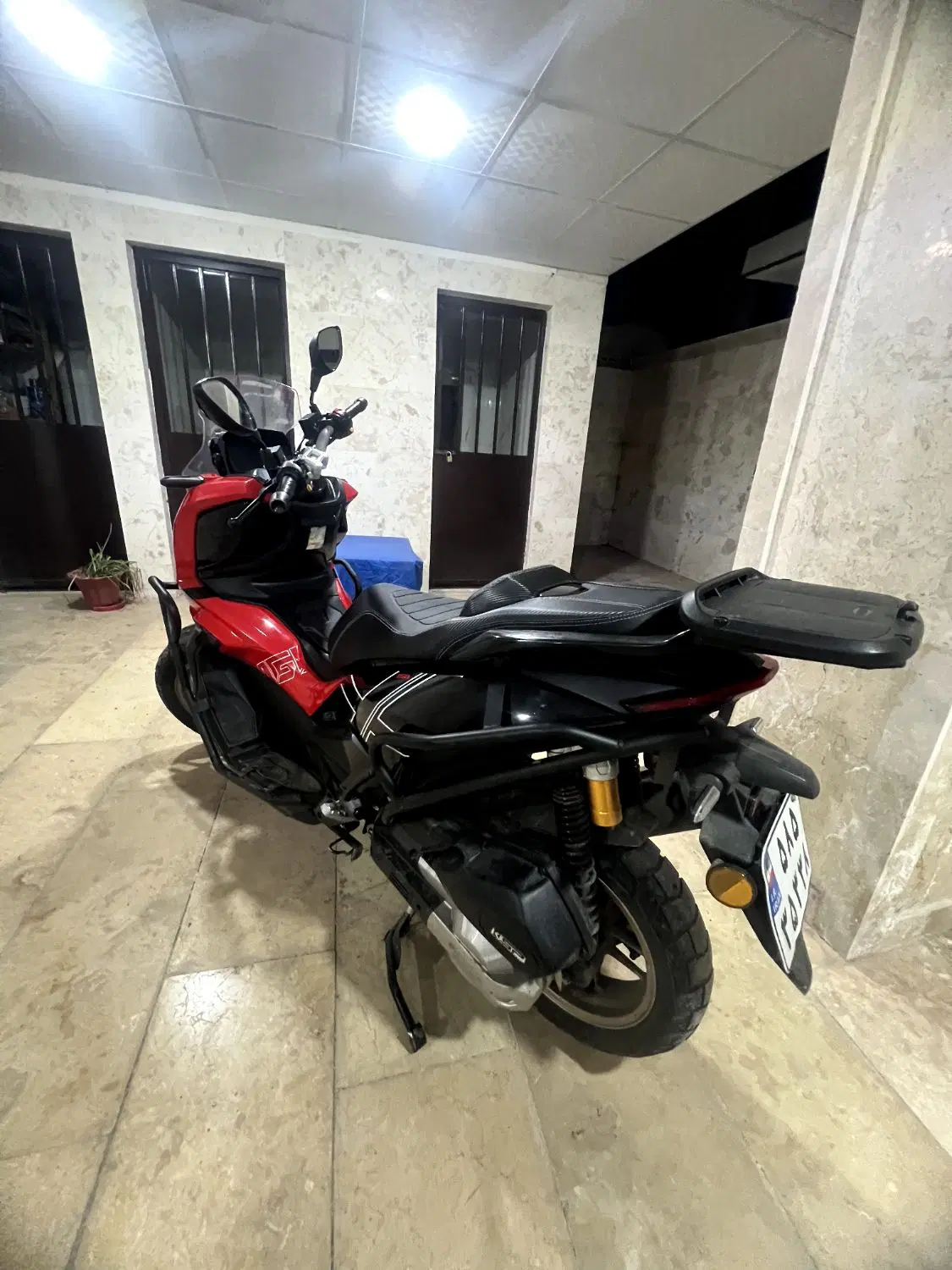 agv x|موتورسیکلت|لاهیجان, شیشه گران|دیوار
