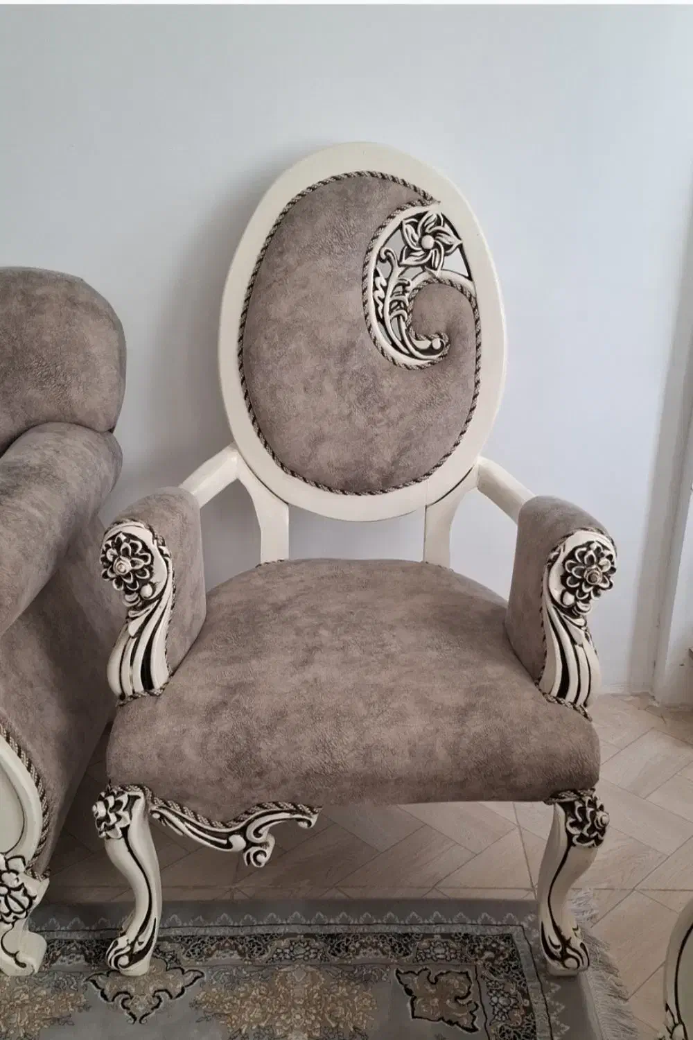 مبل|مبلمان خانگی و میز عسلی|چهارباغ, |دیوار