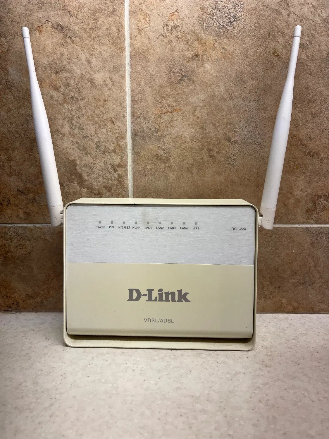 مودم D-LINK 224|مودم و تجهیزات شبکه|کرج, گلشهر|دیوار