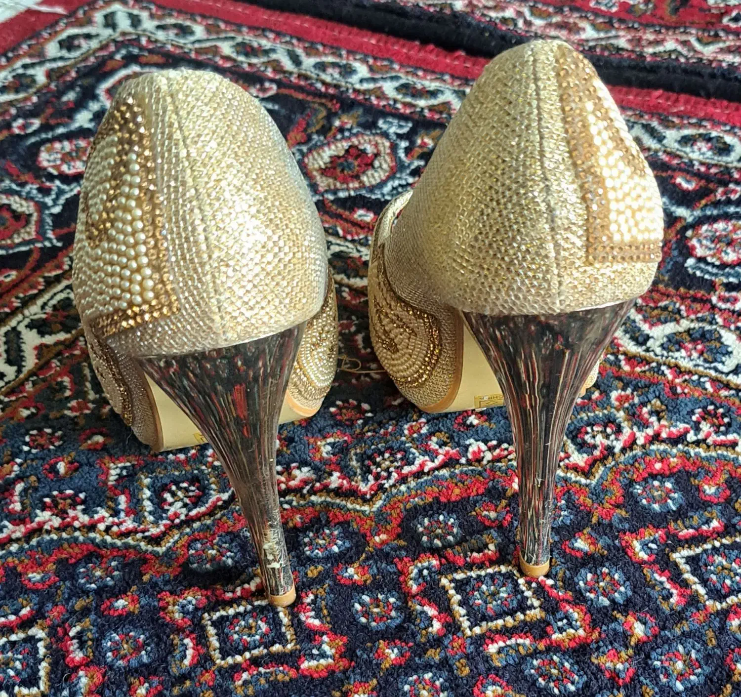 کفش نو|کیف، کفش، کمربند|جوانرود, |دیوار