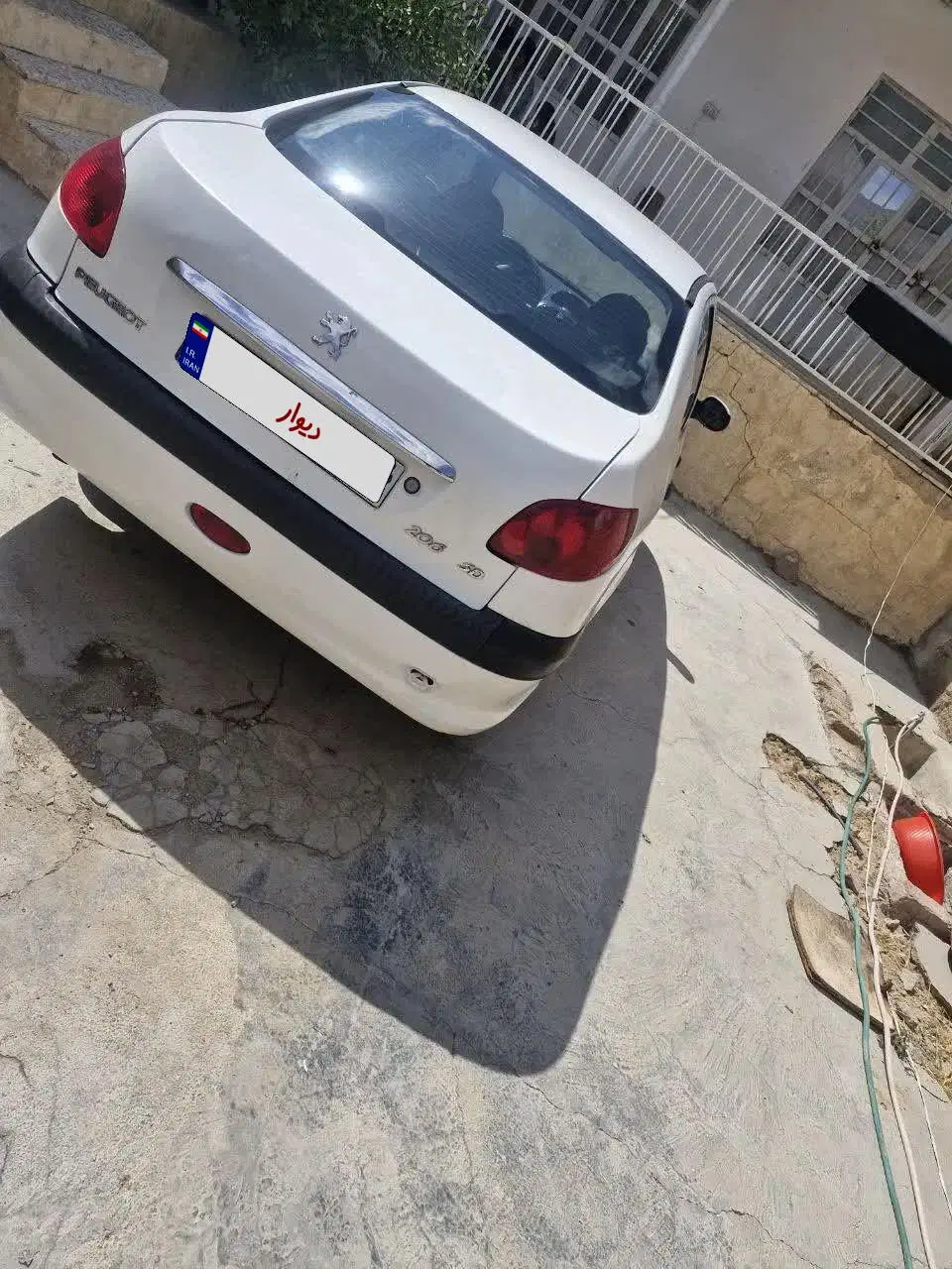 206 cd|خودرو سواری و وانت|اصفهان, باغ زرشک|دیوار