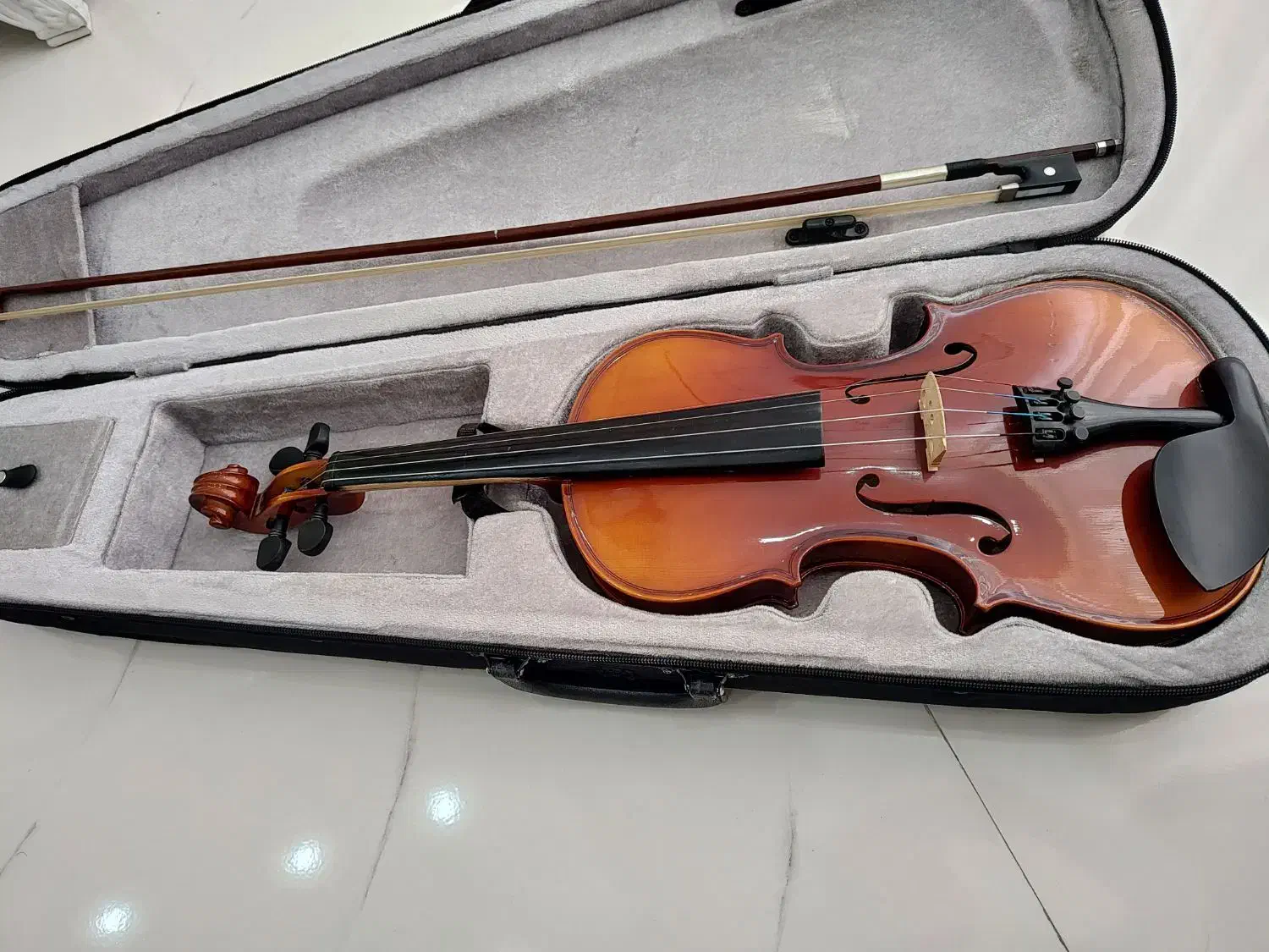 ویولن|ویولن|هشتگرد, فاز ۳ مهستان|دیوار