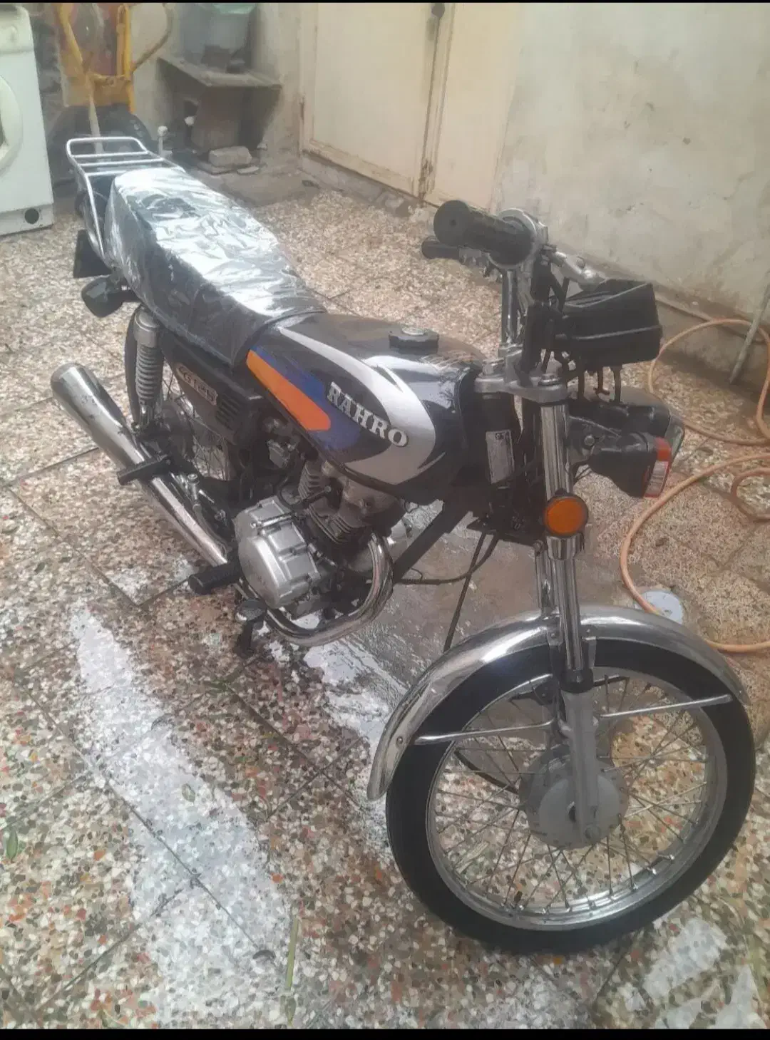 هندا ۱۲۵|موتورسیکلت|قدس, شهر‌قدس|دیوار