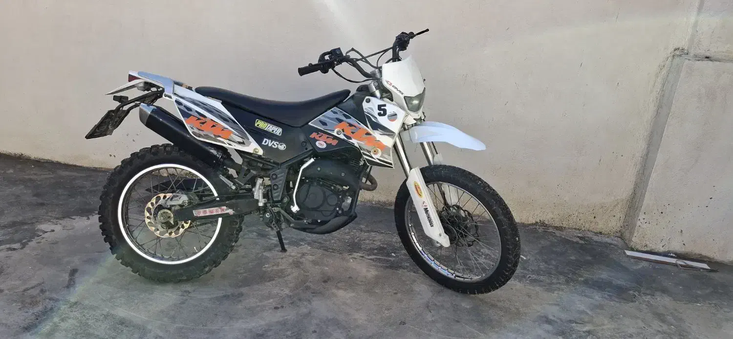 فلات KTM|موتورسیکلت|هفتگل, |دیوار