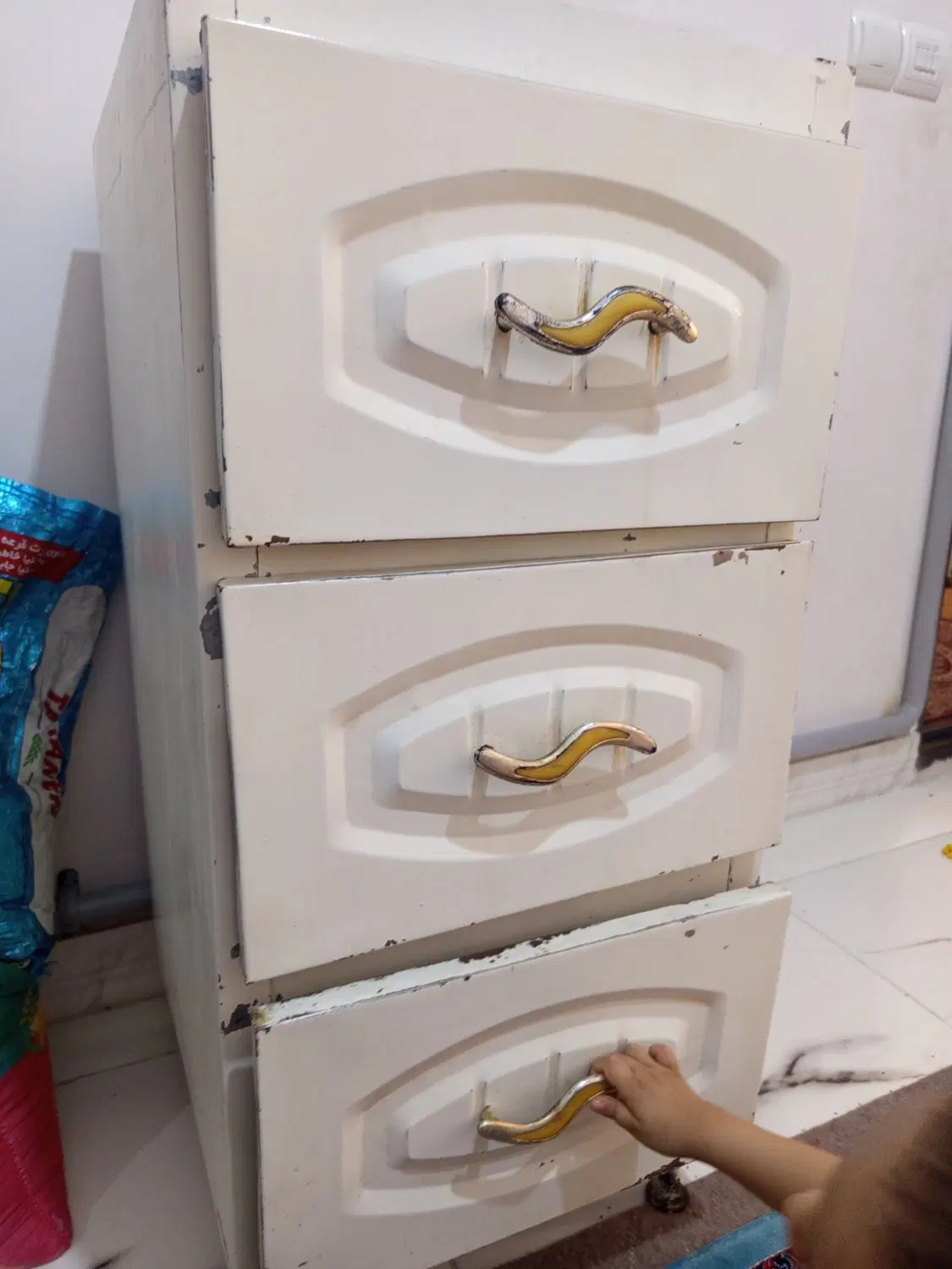 کابینت|آبچکان و نظمدهنده ظروف|اسلامشهر, شهرک امام حسین (میان آباد)|دیوار