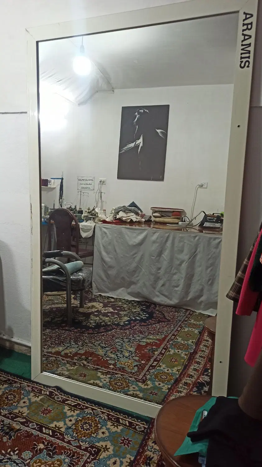 آینه|آینه|خوی, |دیوار