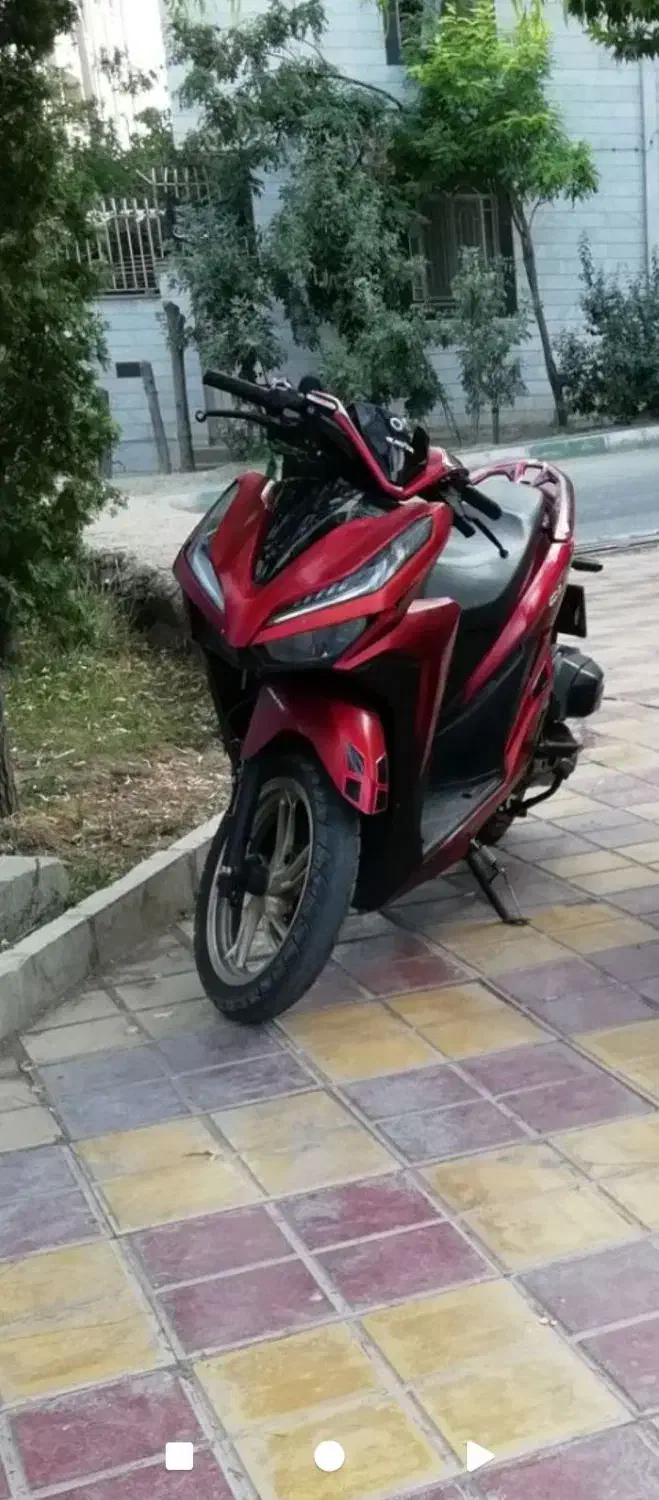 کلیک 150|موتورسیکلت|دماوند, دماوند|دیوار