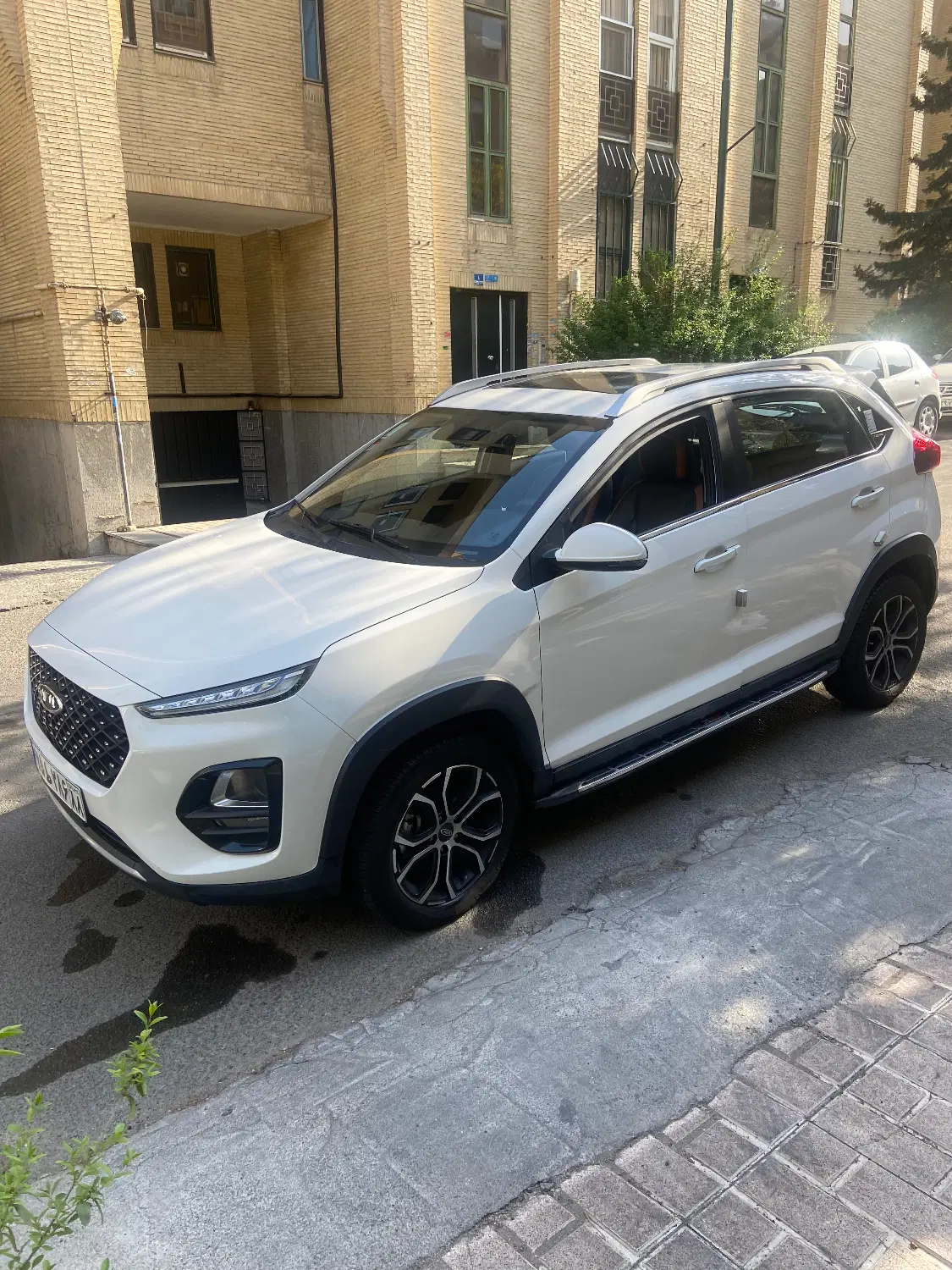 x22 pro|خودرو سواری و وانت|تهران, درختی|دیوار