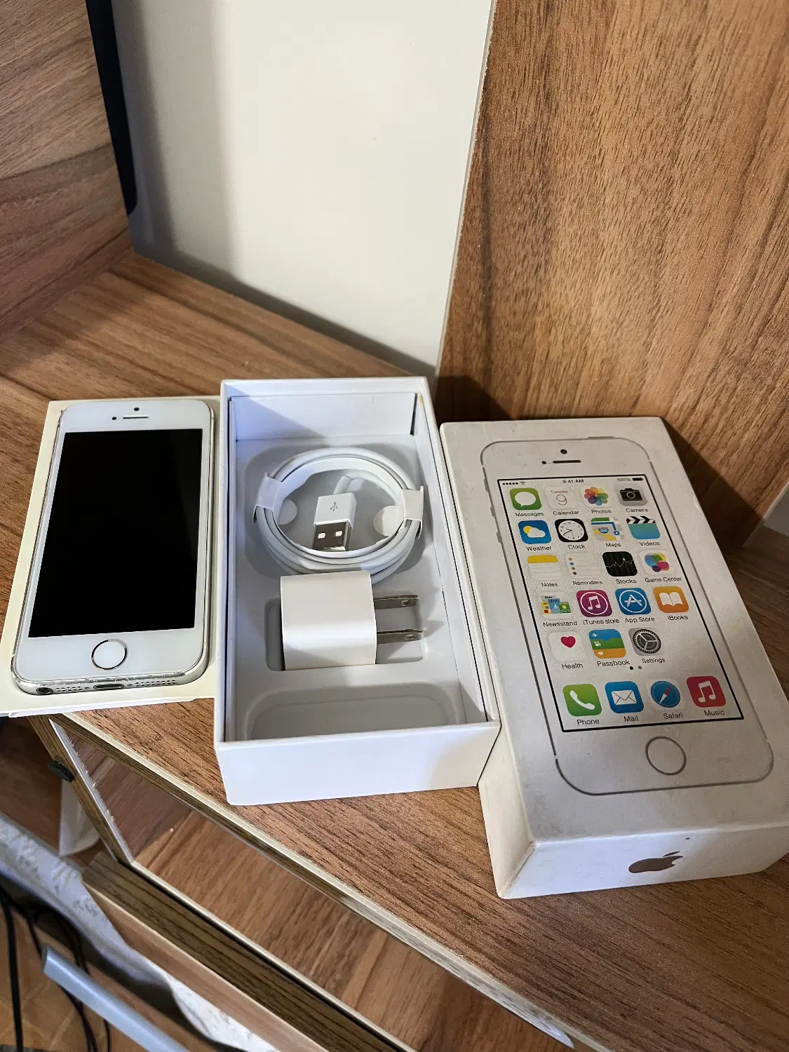 آیفون 5s|موبایل|تویسرکان, |دیوار