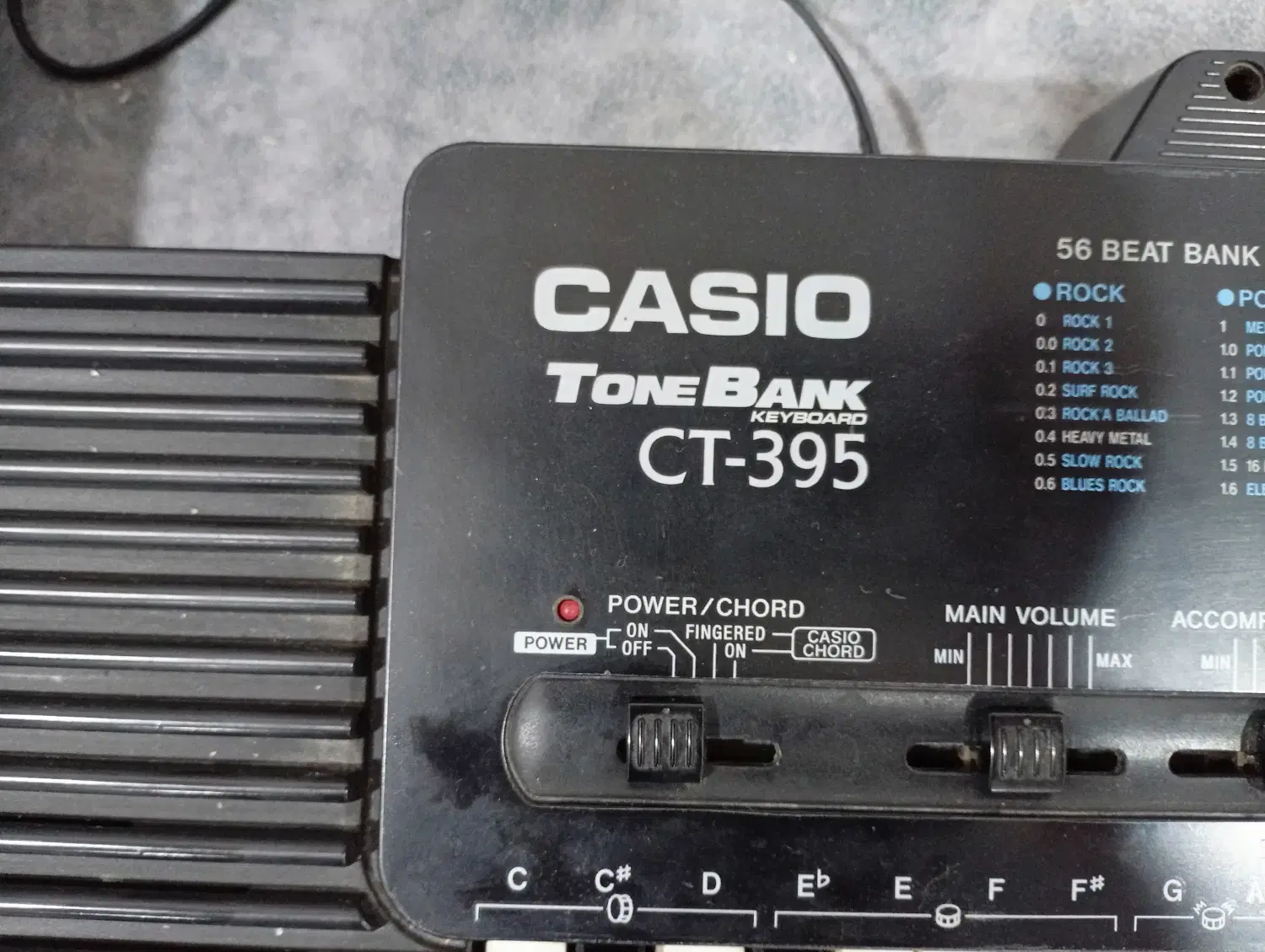 کیبرد CASIO395|گربه|رودسر, |دیوار