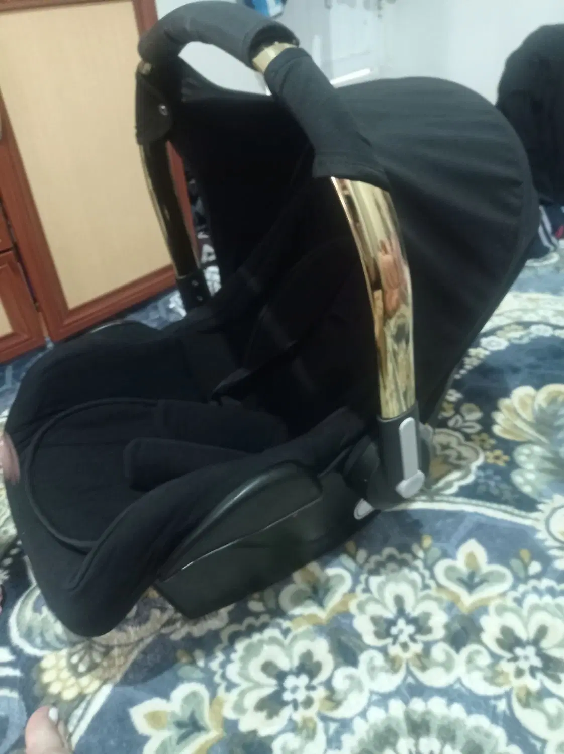 کریر|کالسکه و لوازم جانبی|کرج, بازار آهن|دیوار