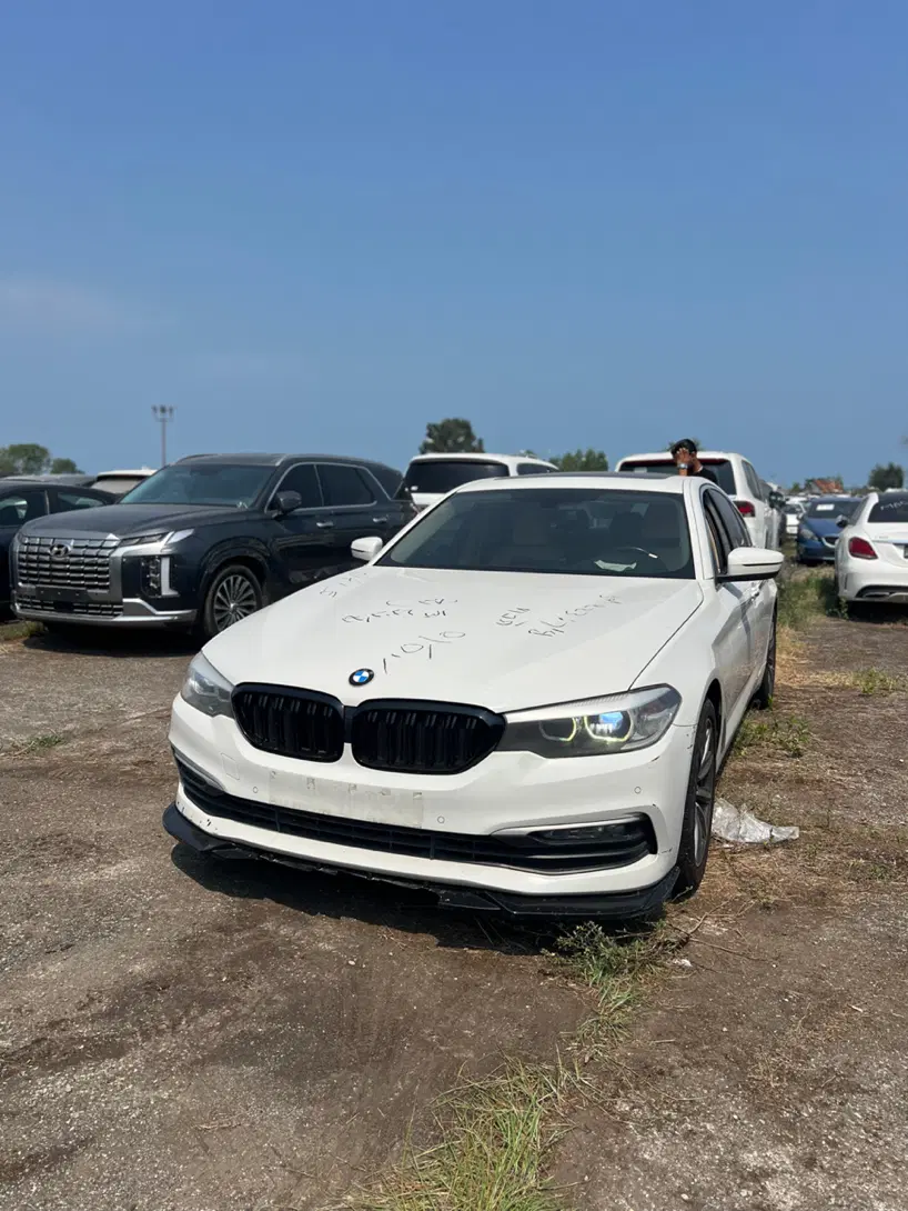 bmw 520 2018|خودرو سواری و وانت|رشت, پستک|دیوار