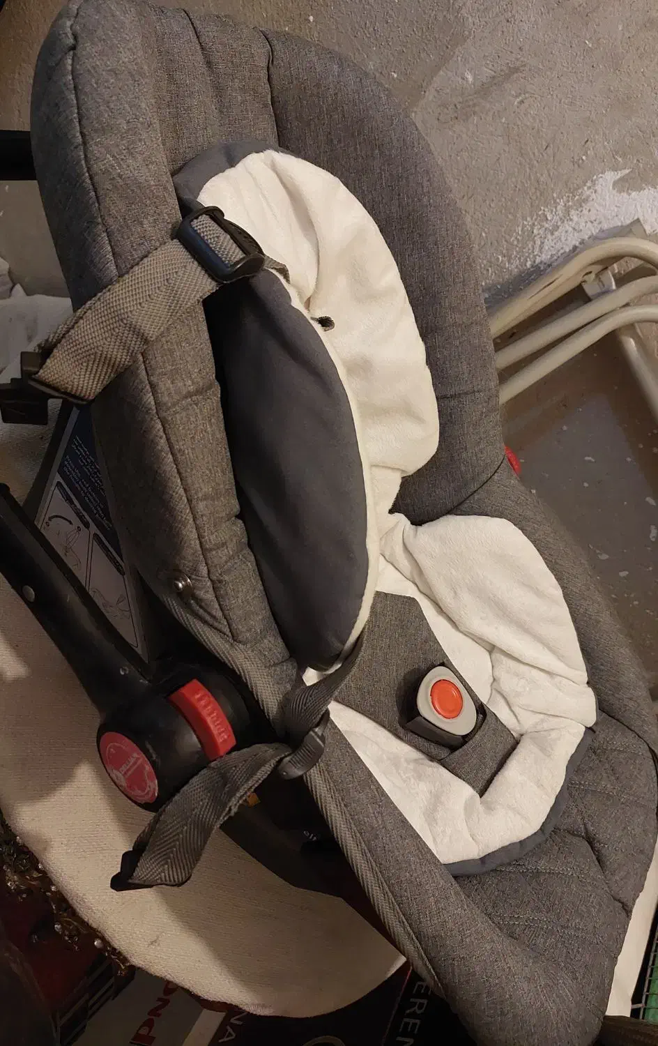 کریر بچه|کالسکه و لوازم جانبی|کرج, کلاک پایین|دیوار