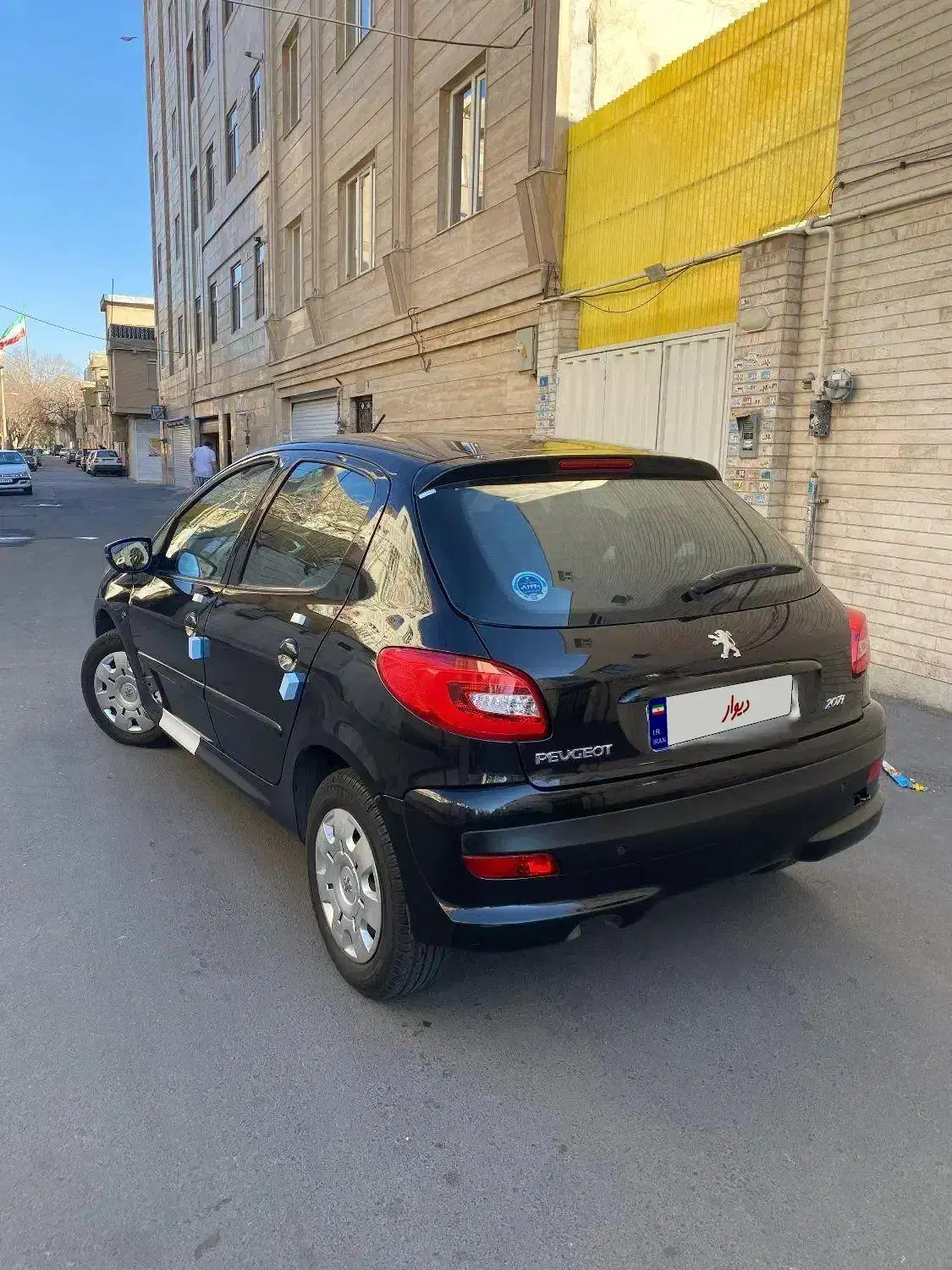 207i سقف فلز مدل ۱۴۰۲|خودرو سواری و وانت|تهران, استخر|دیوار