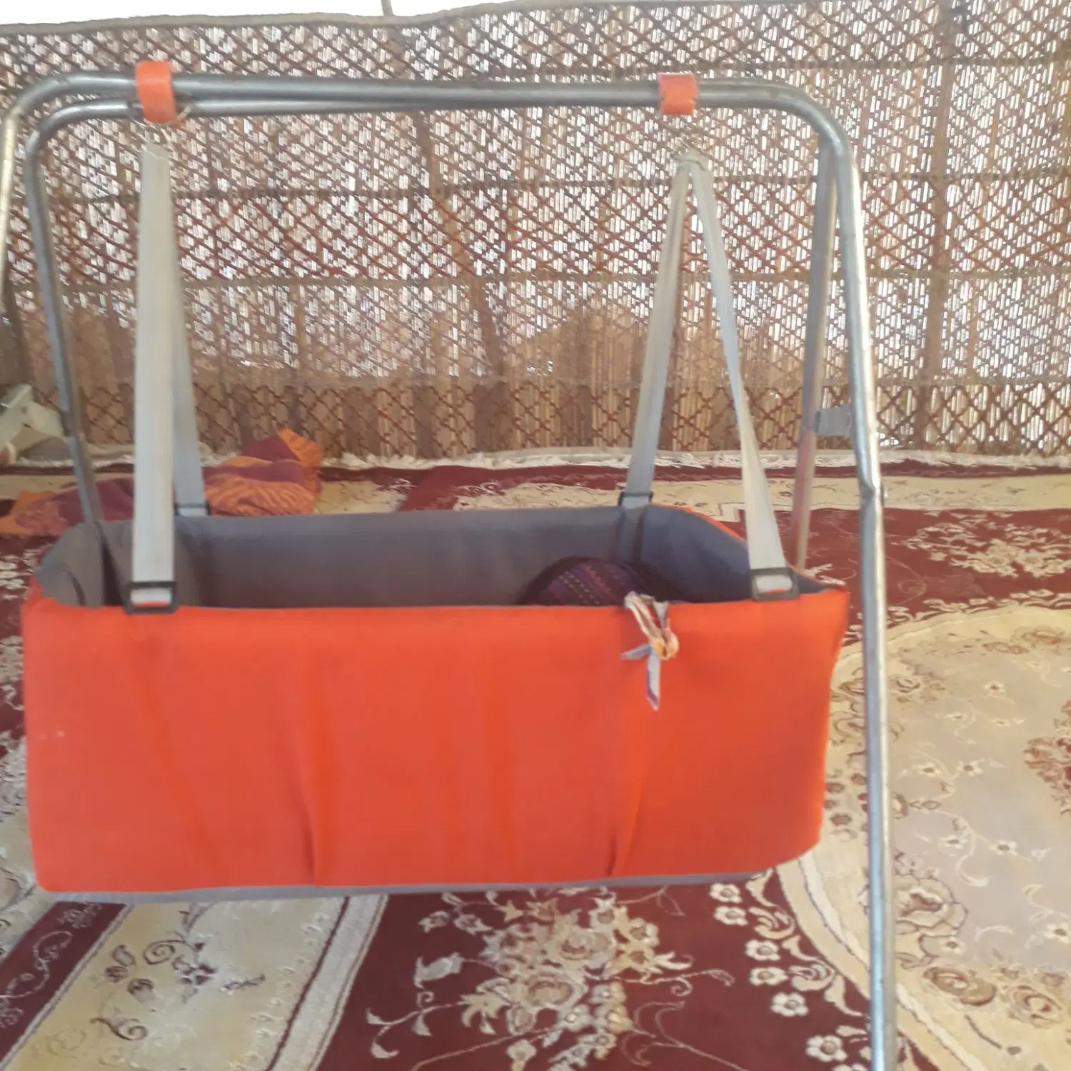 گواره|اسباب و اثاث بچه|نهاوند, |دیوار