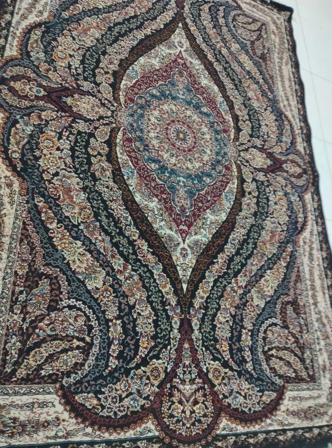 سه‌تافرش|فرش|سنندج, |دیوار