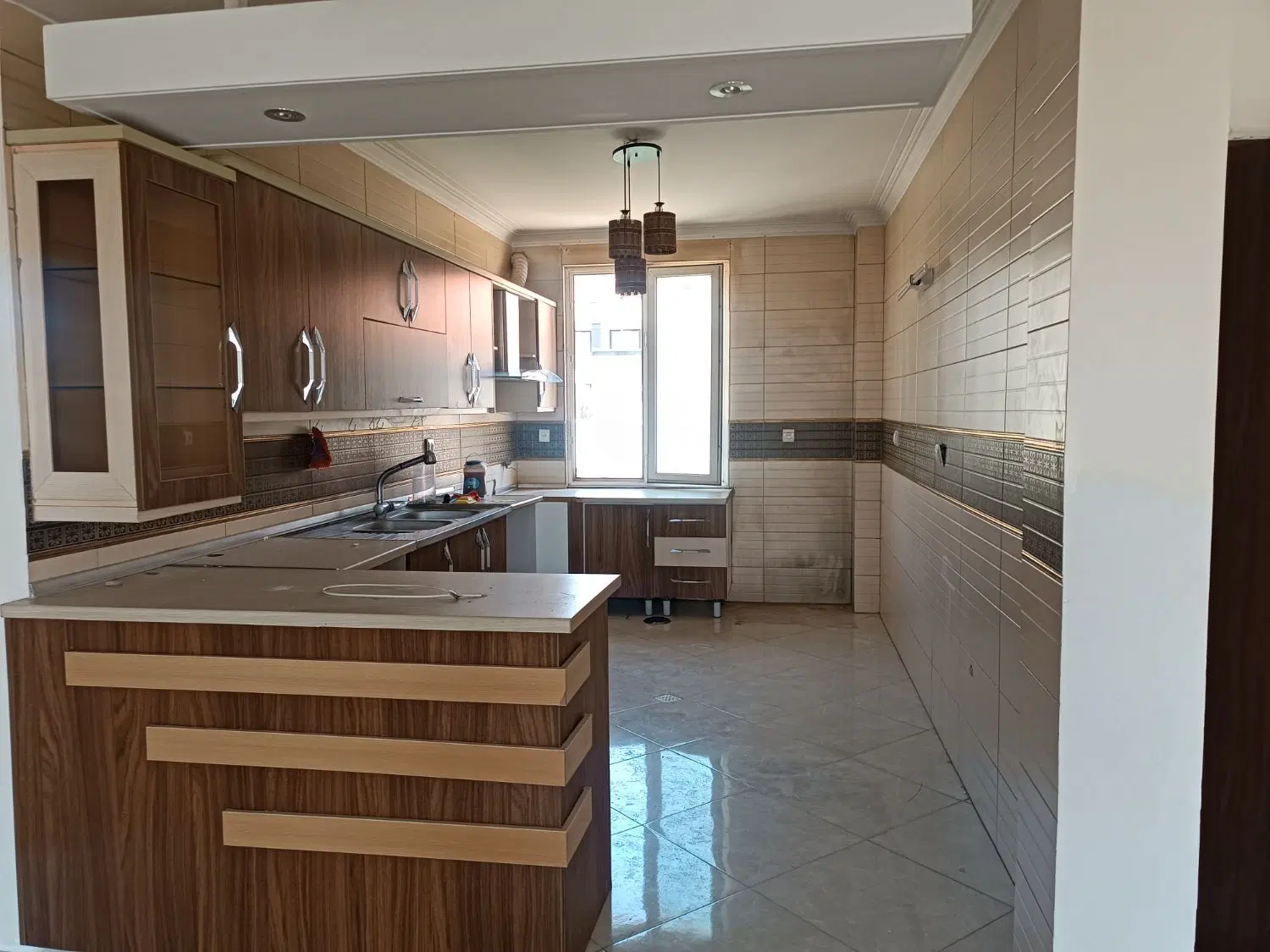 کابینت|آب‌چکان و نظم‌دهنده ظروف|دماوند, گیلاوند|دیوار