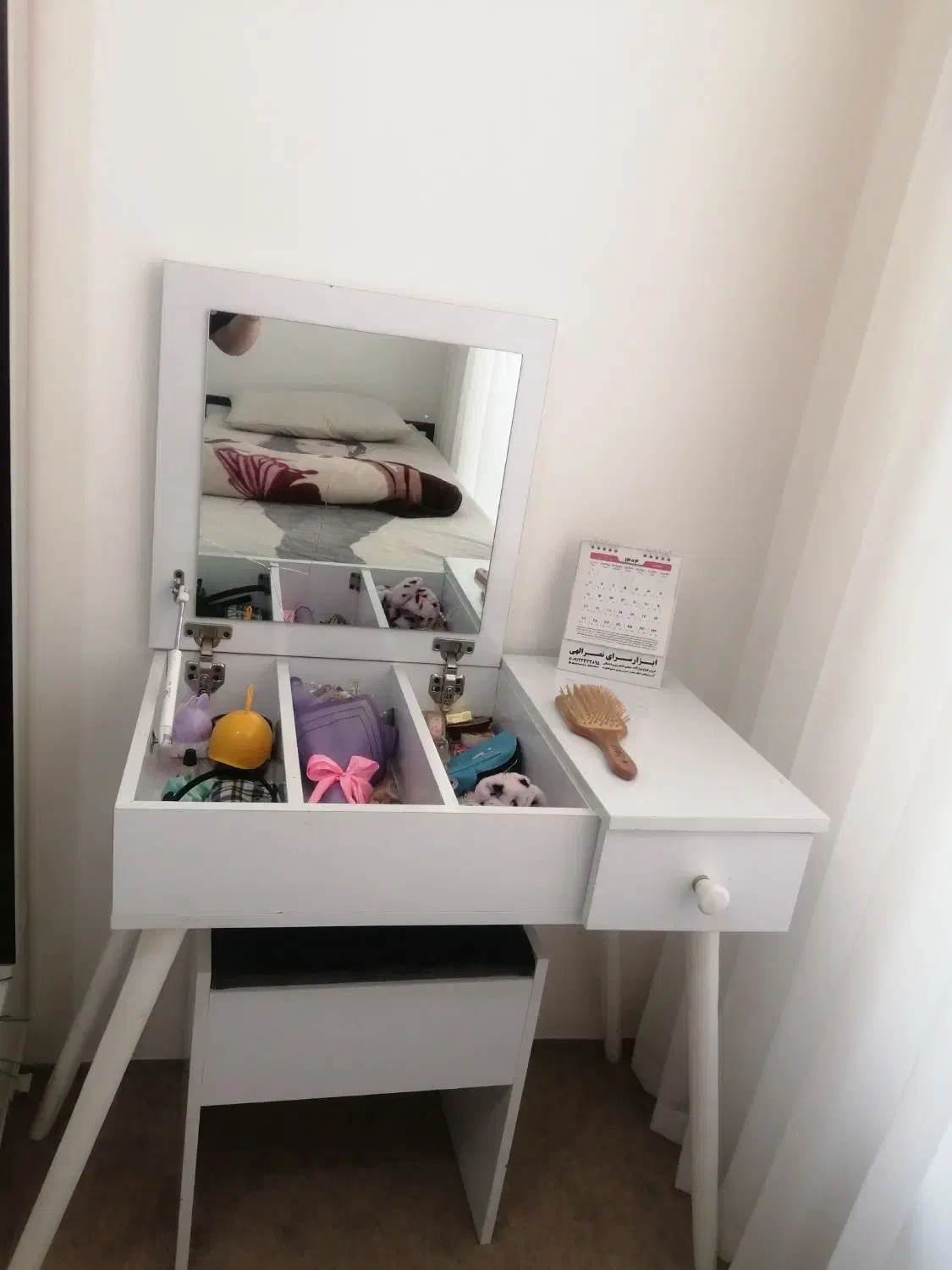 میز ارایشی|میز و صندلی غذاخوری|سلماس, |دیوار