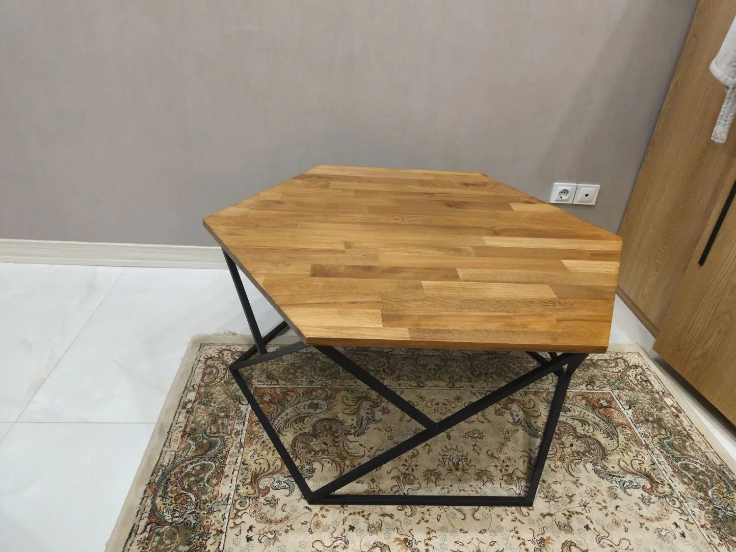 میز عسلی|مبلمان خانگی و میز عسلی|همدان, |دیوار