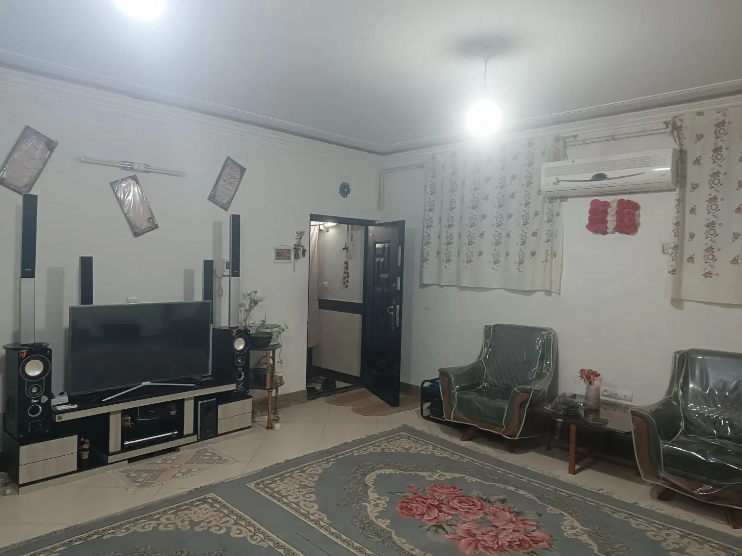 واحد 100متری راه جدا همکف|اجارهٔ آپارتمان|بروجرد, |دیوار