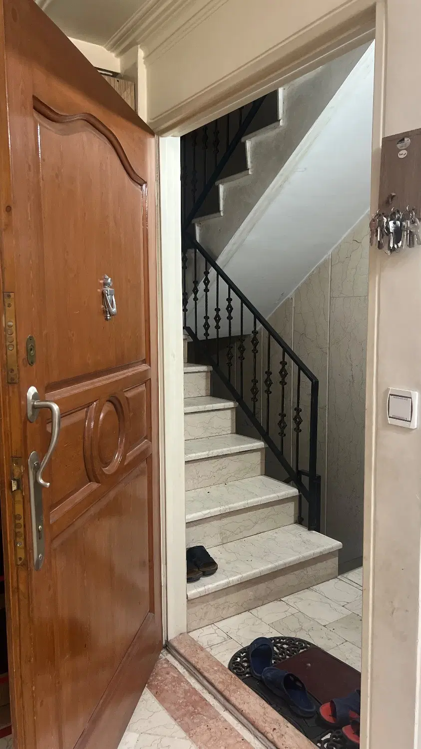 آپارتمان ۶۹ متر / دو خواب / تک واحدی