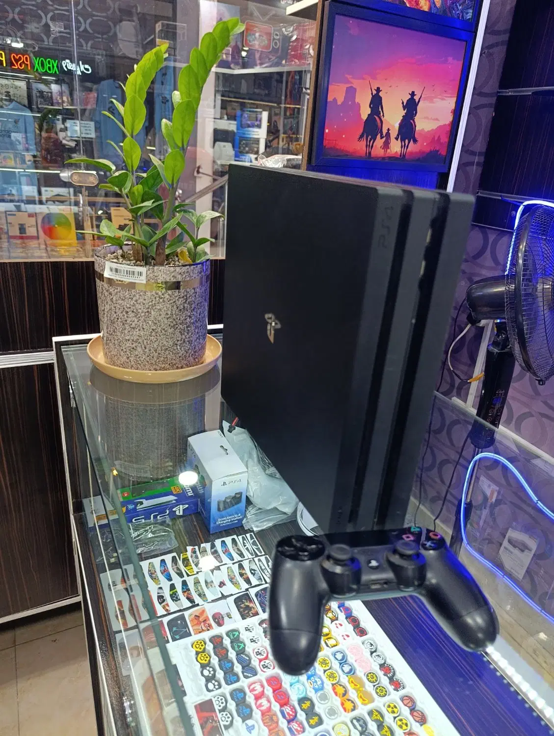ps4 pro 1tra|کنسول، بازی ویدئویی و آنلاین|قدس, شهر‌قدس|دیوار
