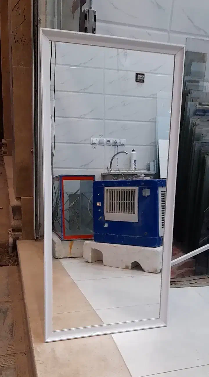 آینه|آینه|شیراز, شهدای شهرک سعدی|دیوار