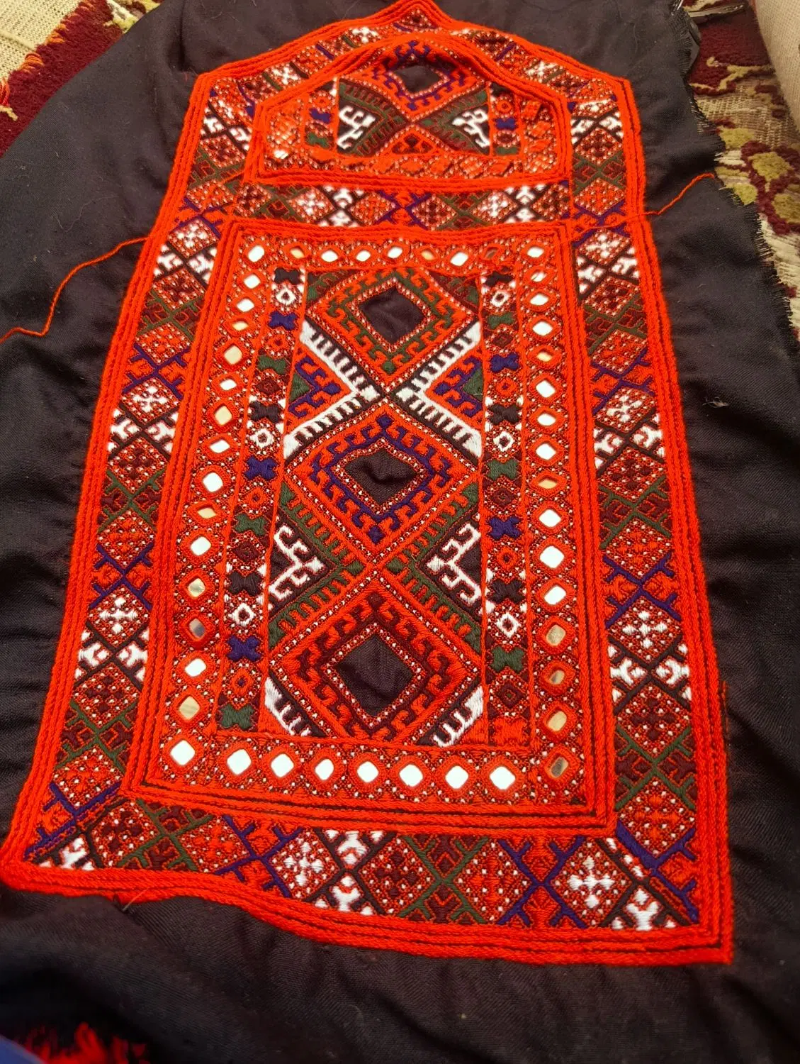 اینه|آینه|تفت, |دیوار