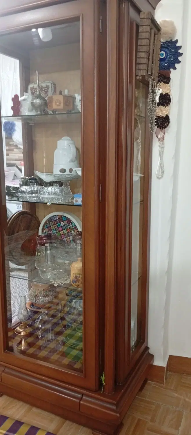 چوبی|آینه|رشت, حمیدیان|دیوار
