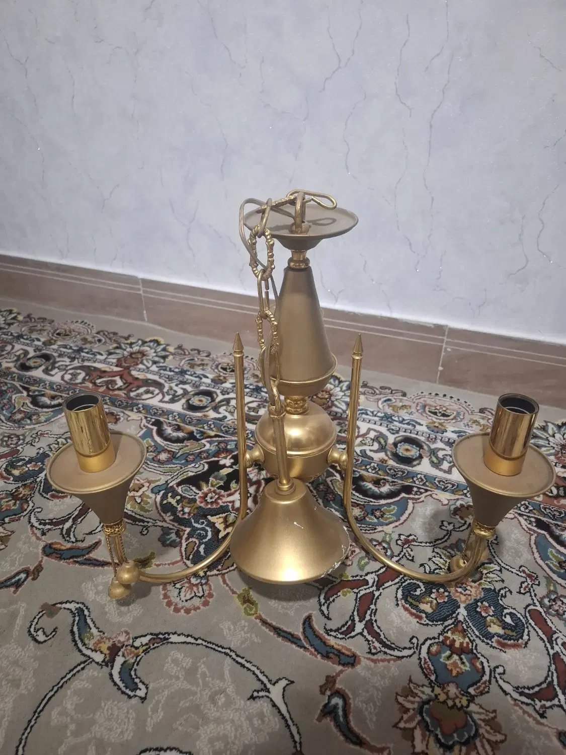 لوستر|لوستر و چراغ آویز|فردیس, منظریه|دیوار