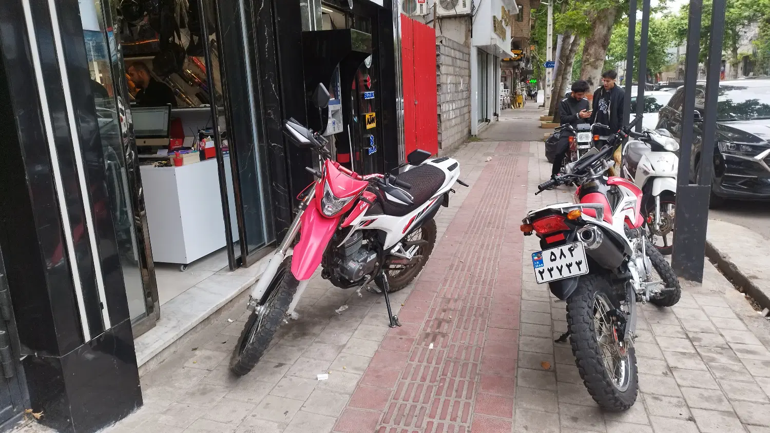 فلاتcrf200|موتورسیکلت|لاهیجان, جمهوری|دیوار