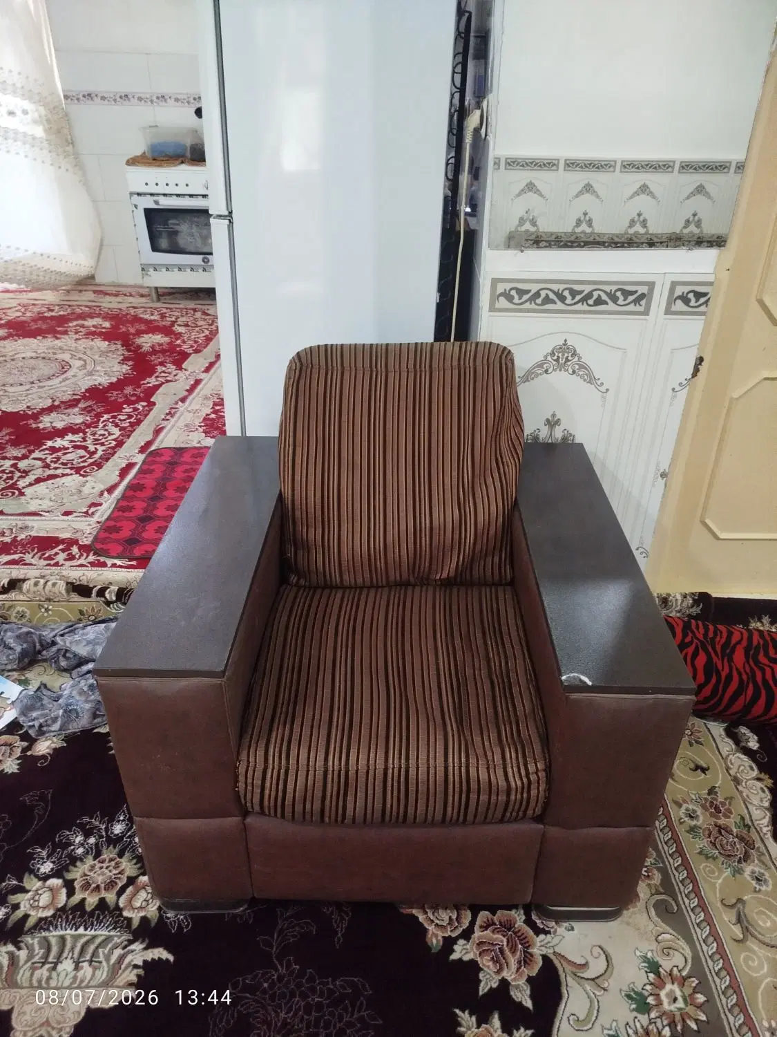 مبل|مبلمان خانگی و میز عسلی|اقبالیه, |دیوار
