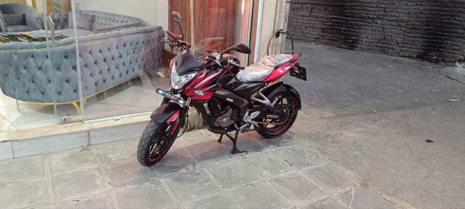 ns200|موتورسیکلت|سنندج, |دیوار